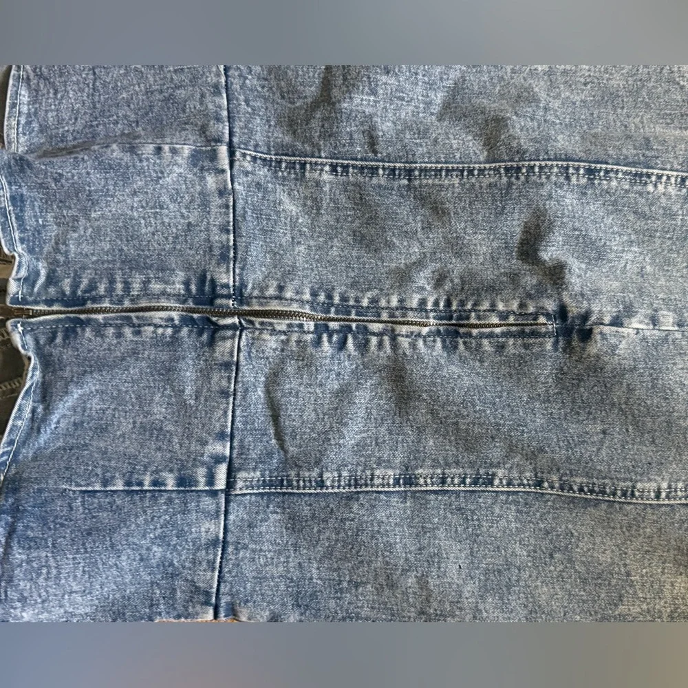 Bodycon Midi Dress with Front Zip and back zipper - Picture 4 of 4